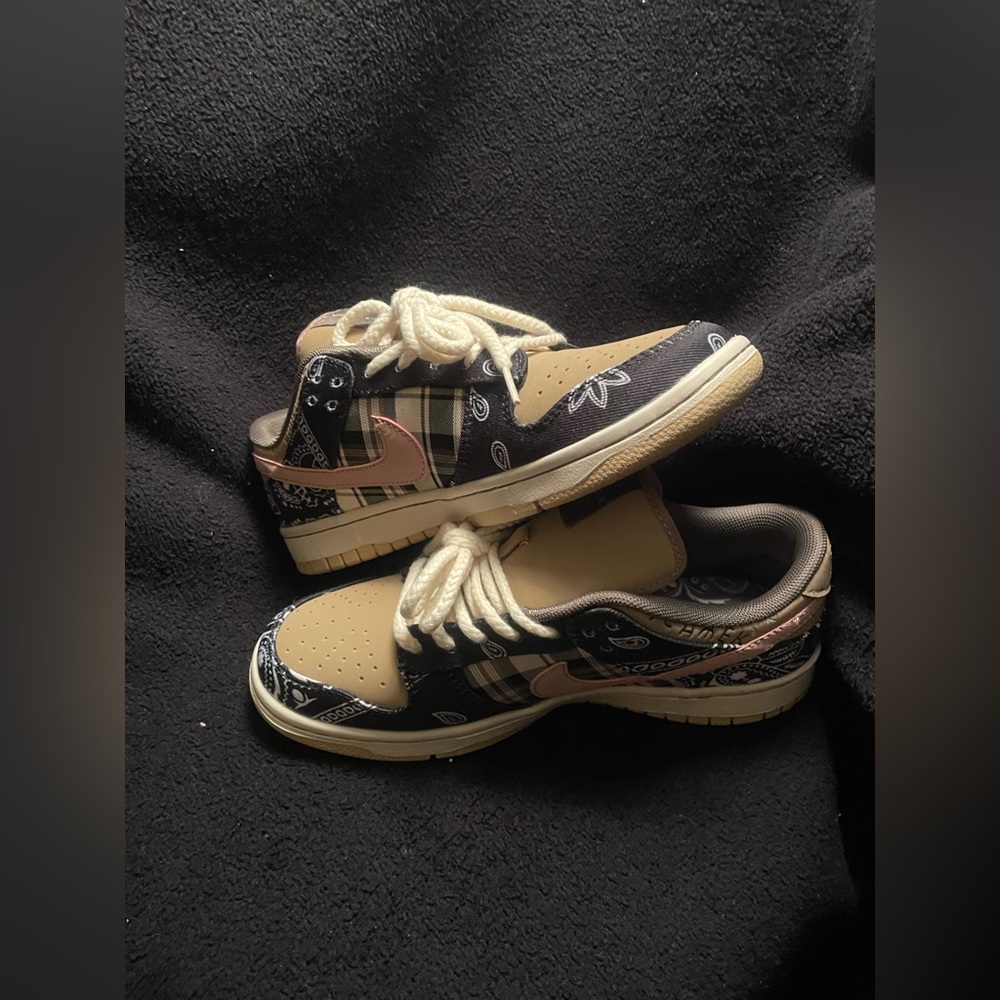 Nike Dunks Low
